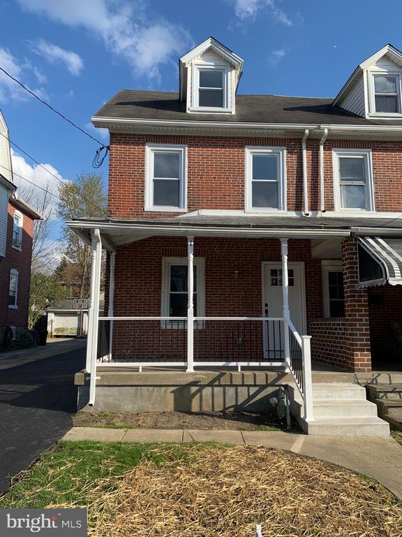213 EDGEMONT AVENUE