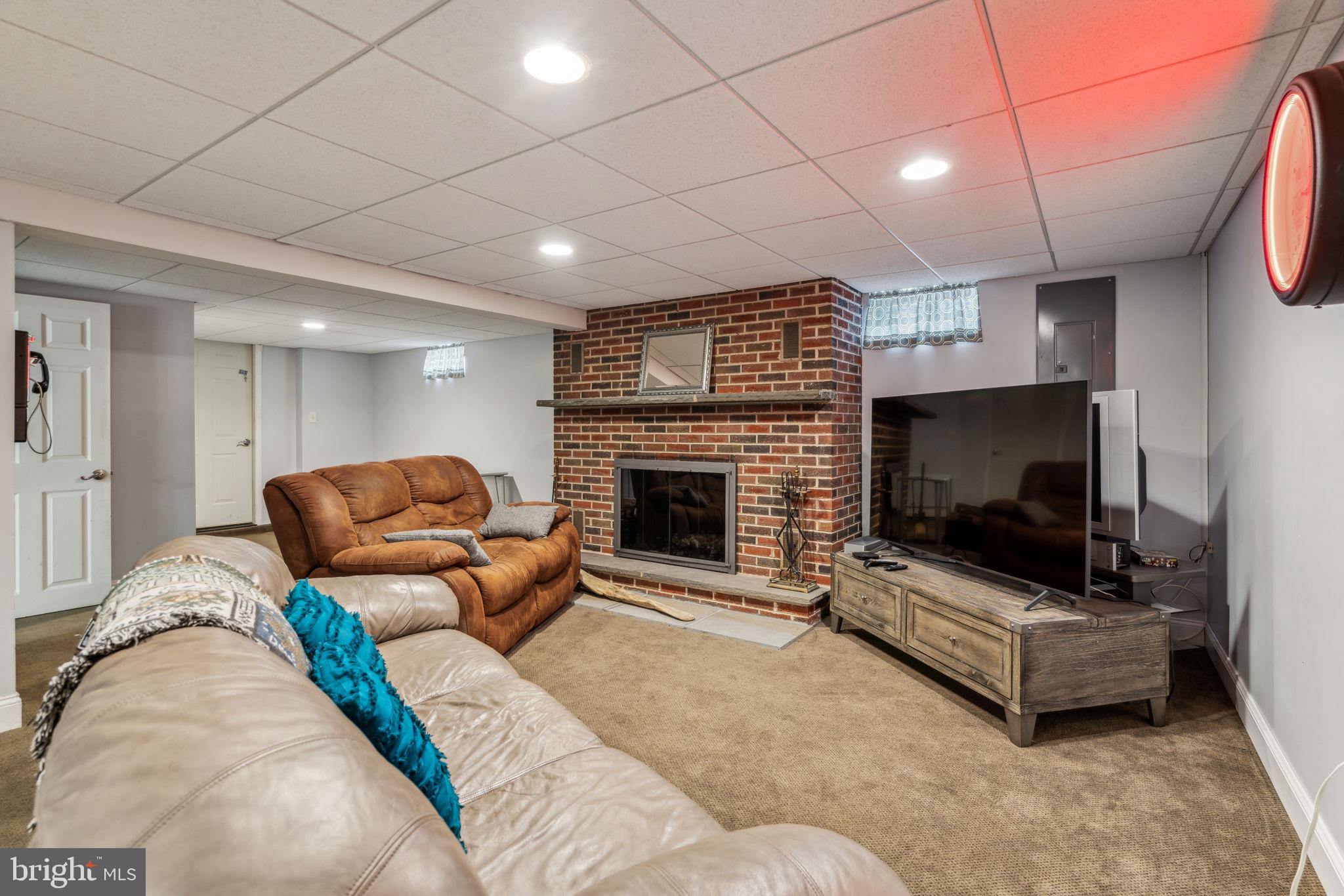 4 Jody Dr