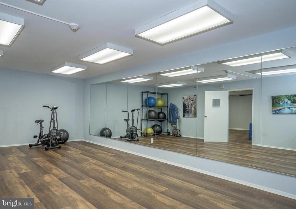 930 MONTGOMERY AVENUE Unit: 206