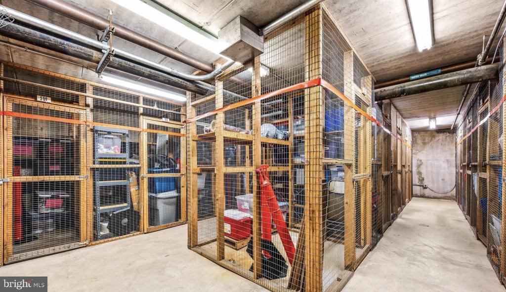 930 MONTGOMERY AVENUE Unit: 206