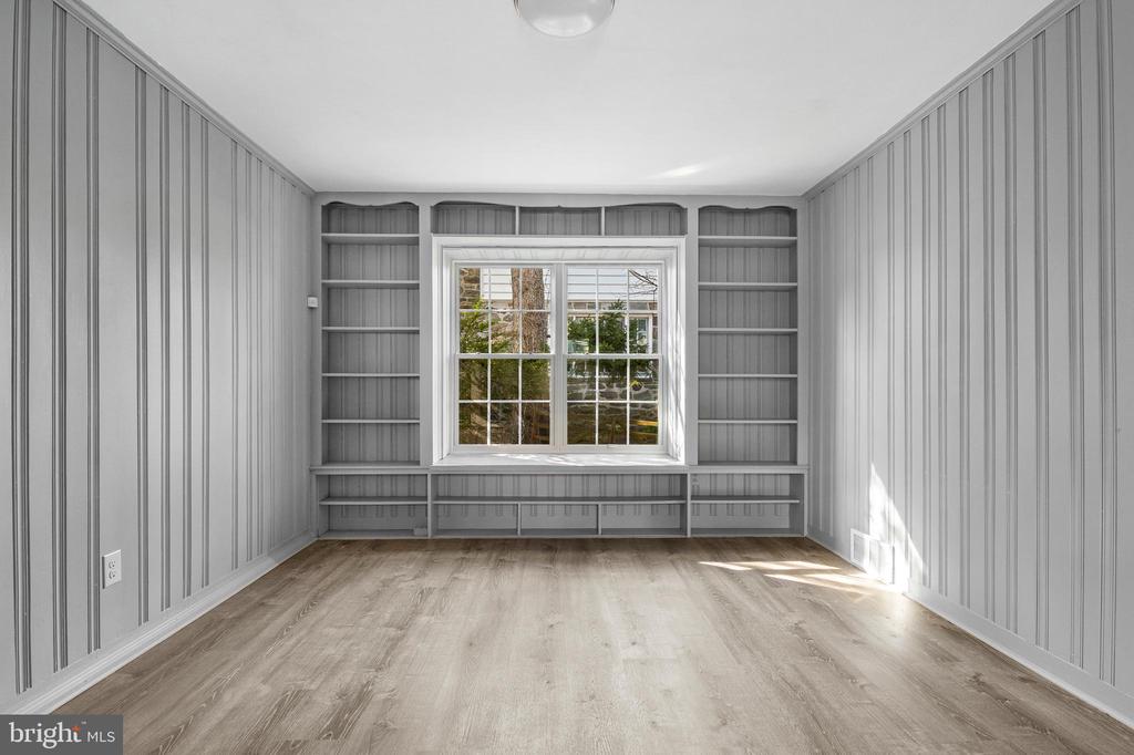 622 GREYTHORNE ROAD