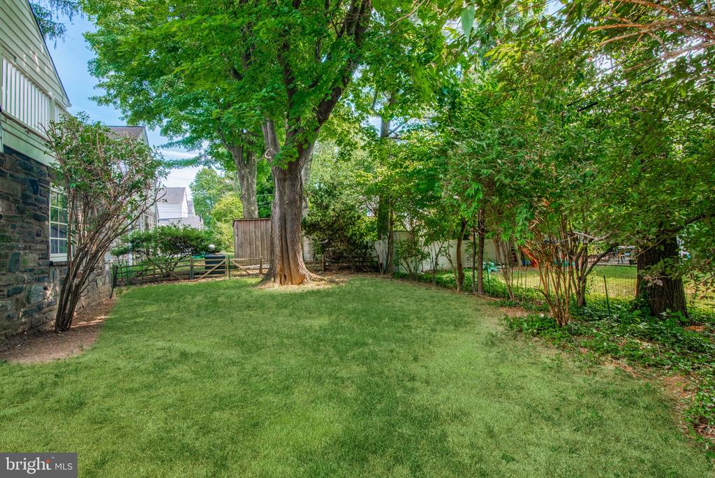 622 GREYTHORNE ROAD
