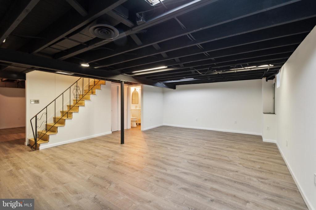 622 GREYTHORNE ROAD