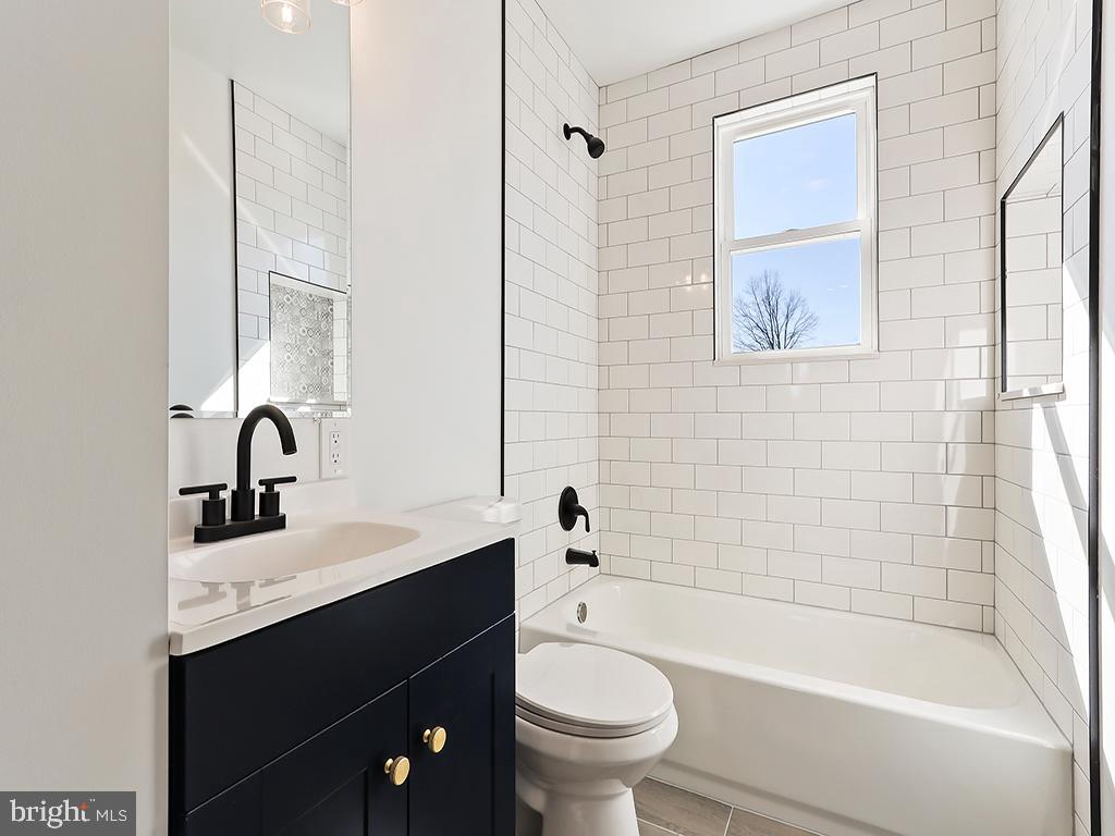2746 JENKINTOWN ROAD
