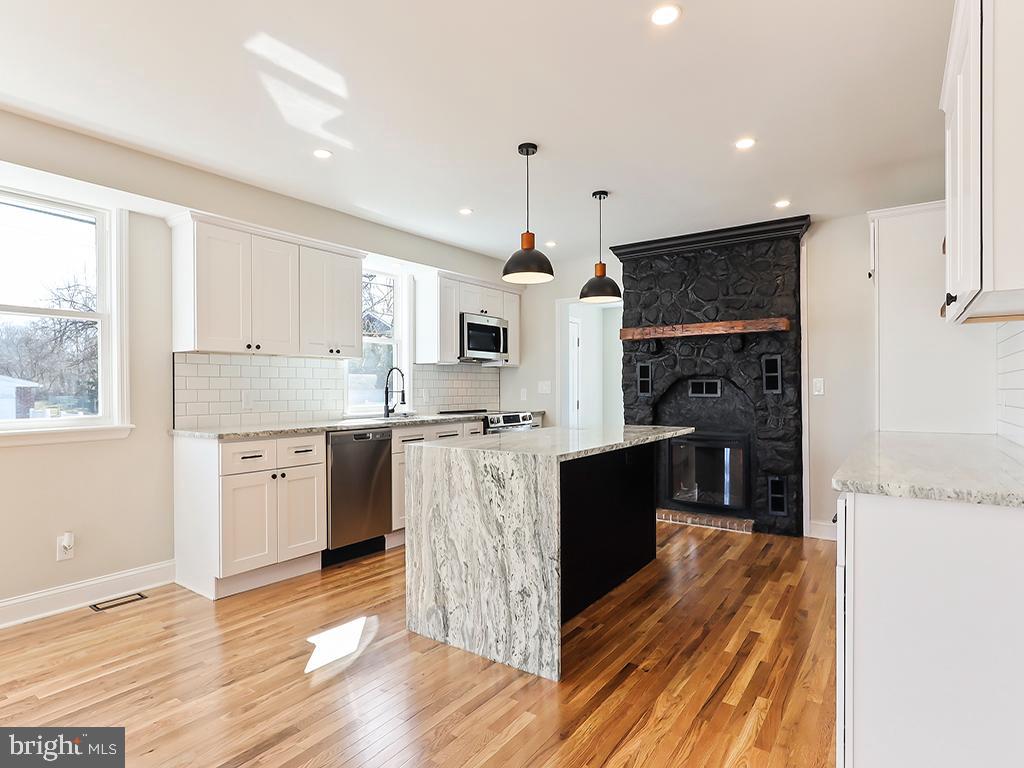 2746 JENKINTOWN ROAD