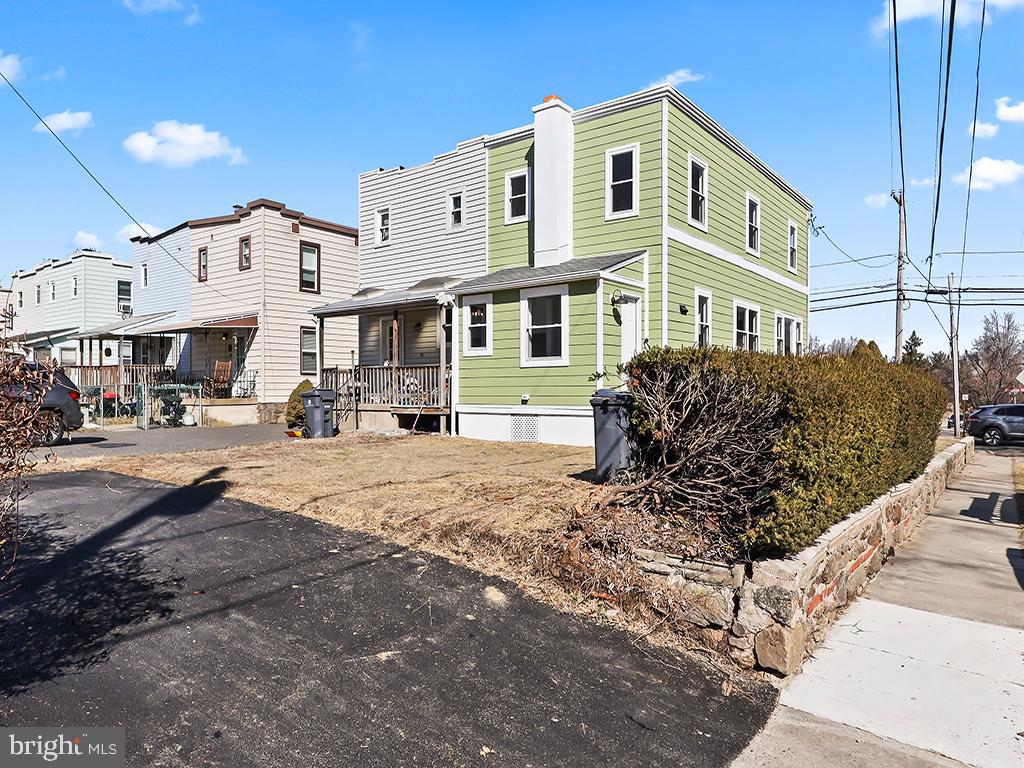 2746 JENKINTOWN ROAD