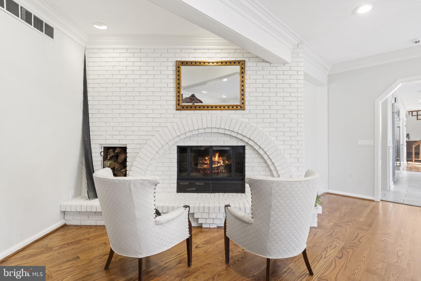 277 Woodcock Ln