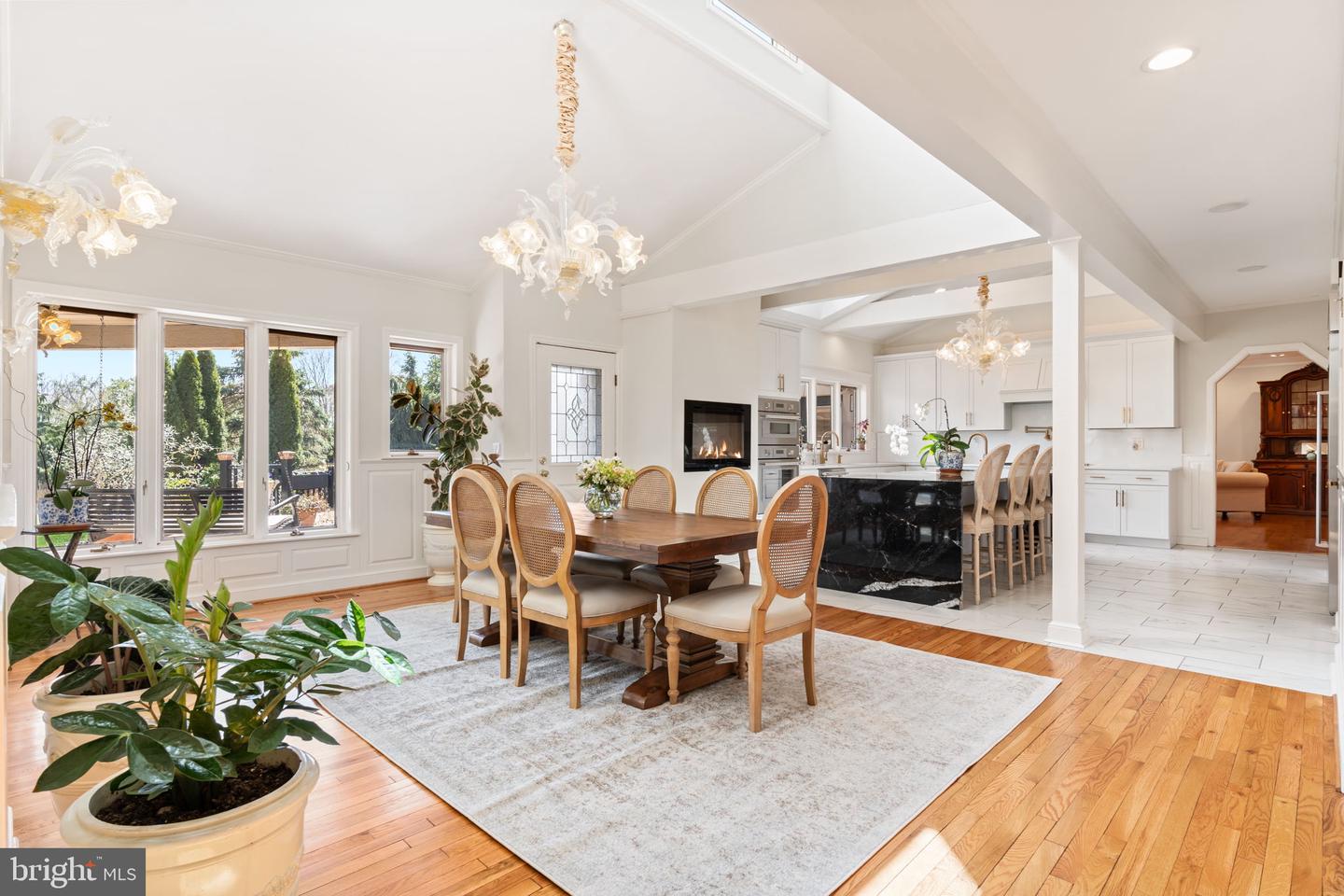 277 Woodcock Ln