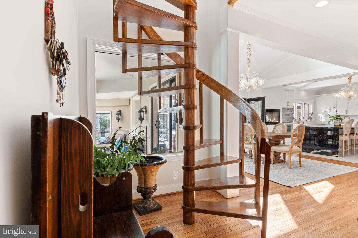 277 Woodcock Ln