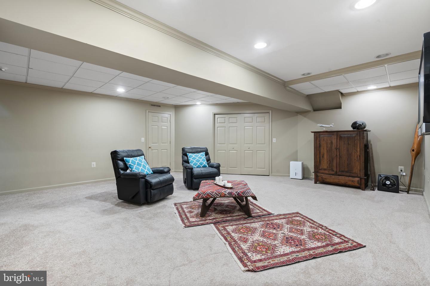 277 Woodcock Ln
