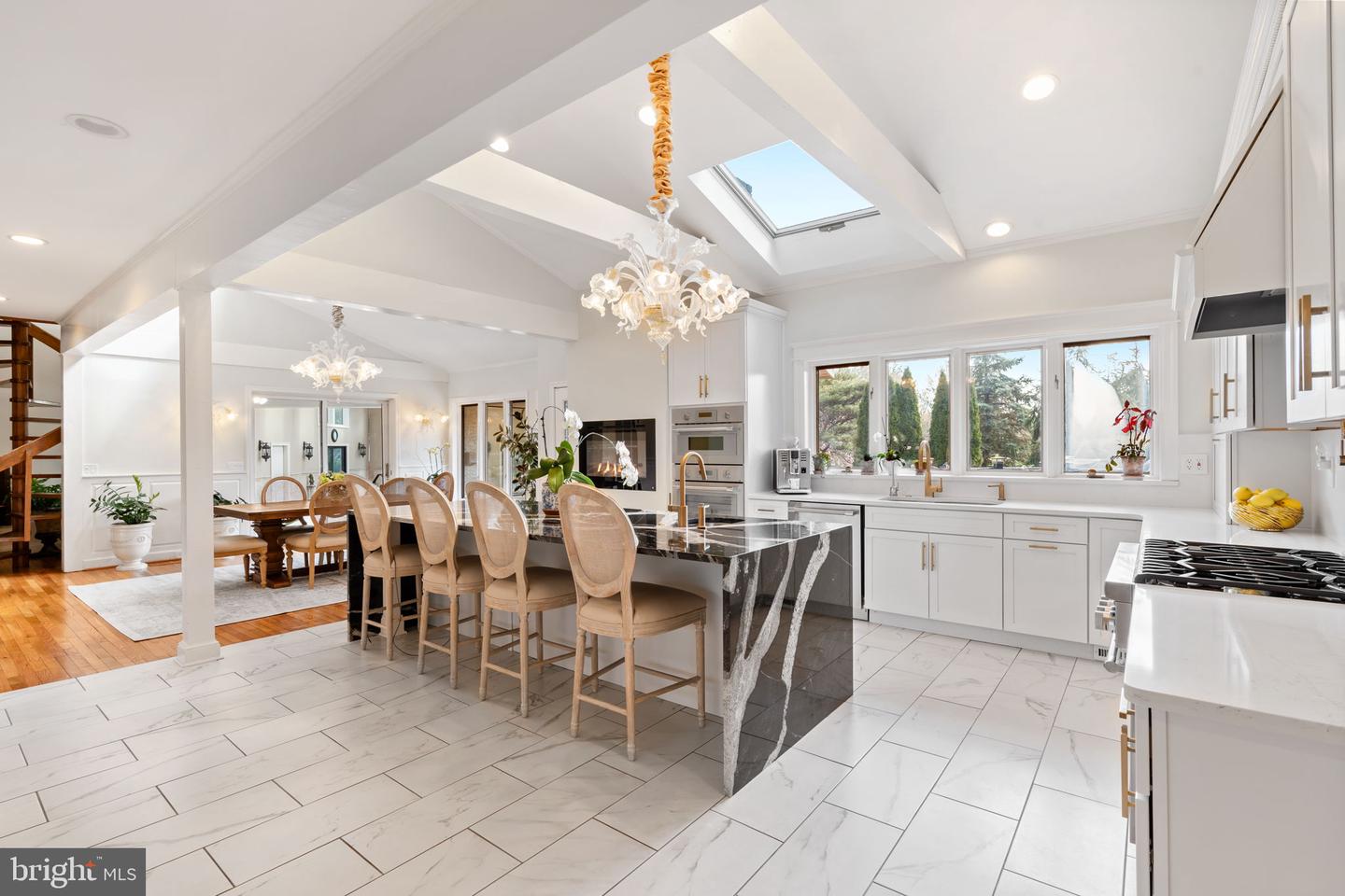 277 Woodcock Ln