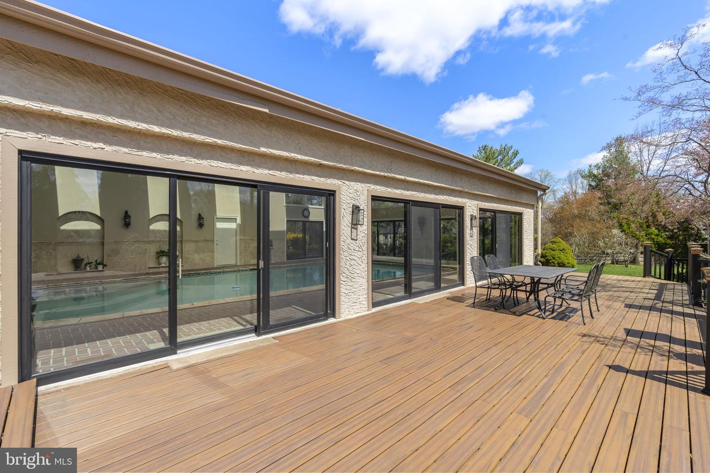 277 Woodcock Ln