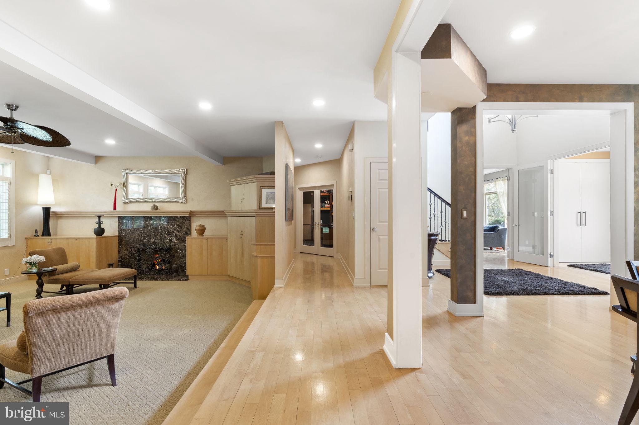 537 Pondview Rd
