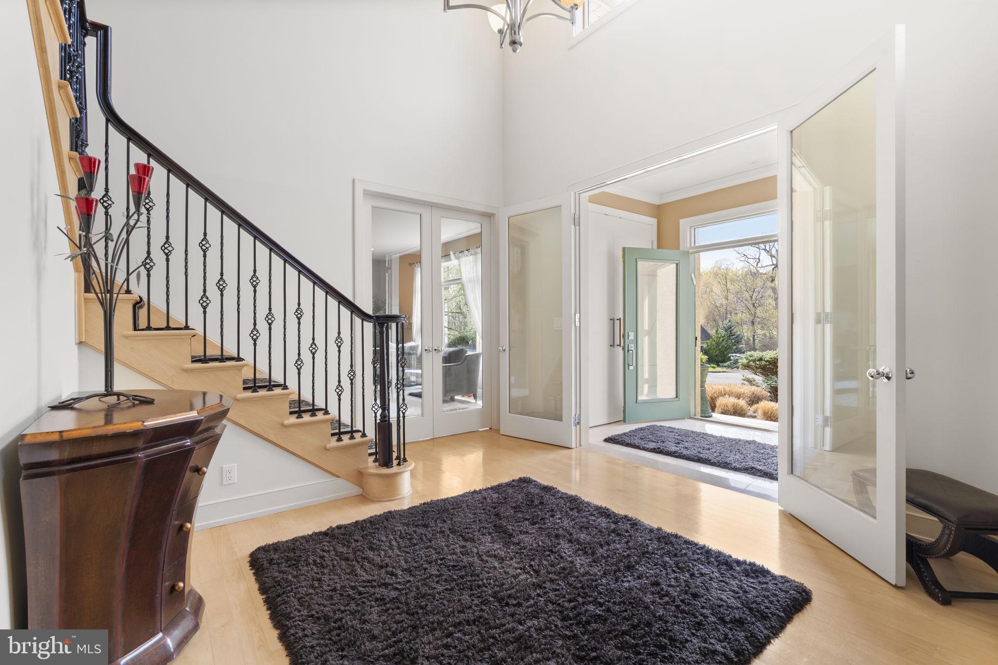 537 Pondview Rd
