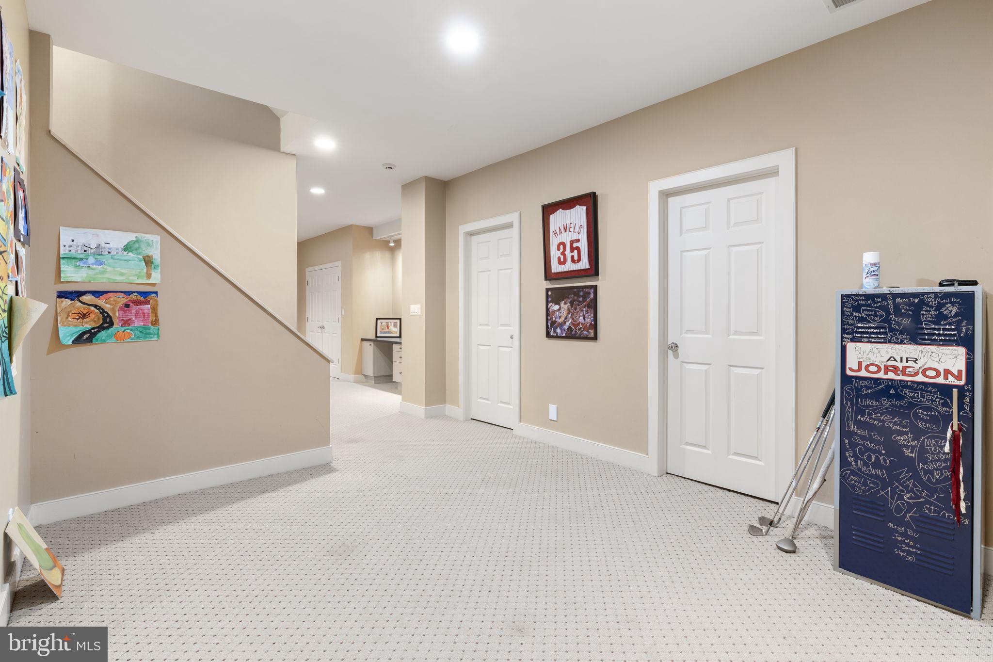 537 Pondview Rd
