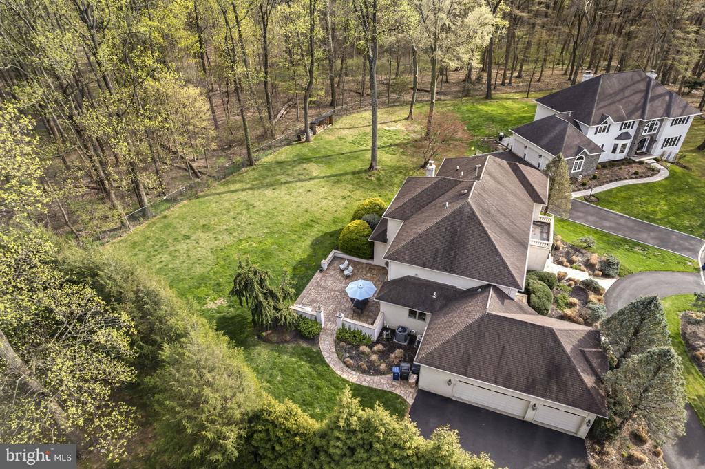537 Pondview Rd
