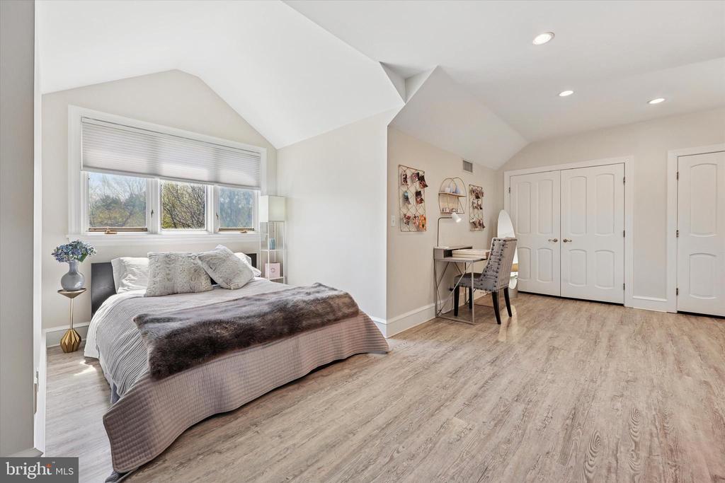 1307 WRENFIELD WAY