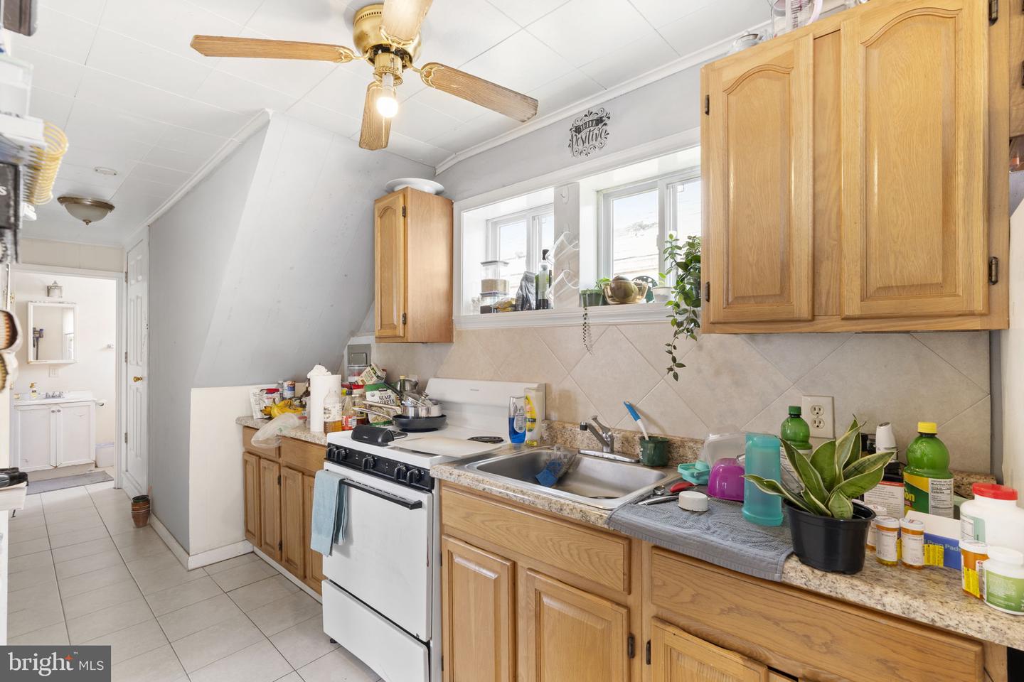 18 Chestnut St