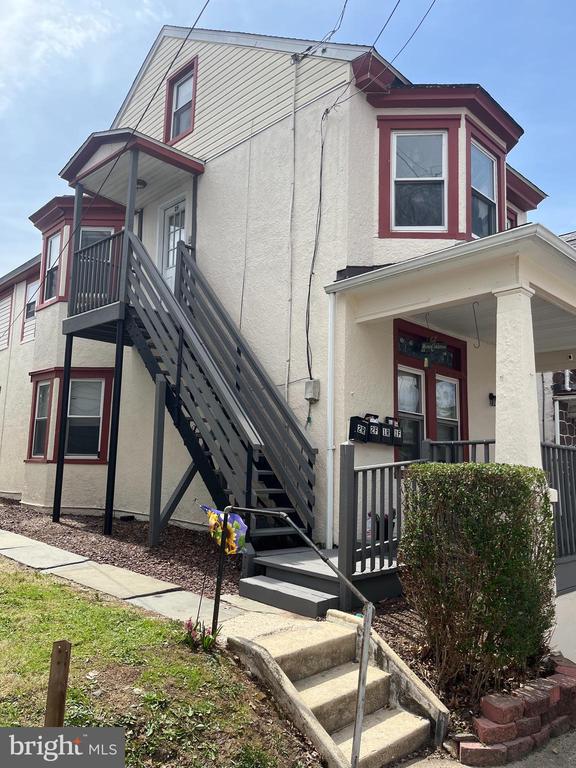 18 Chestnut St