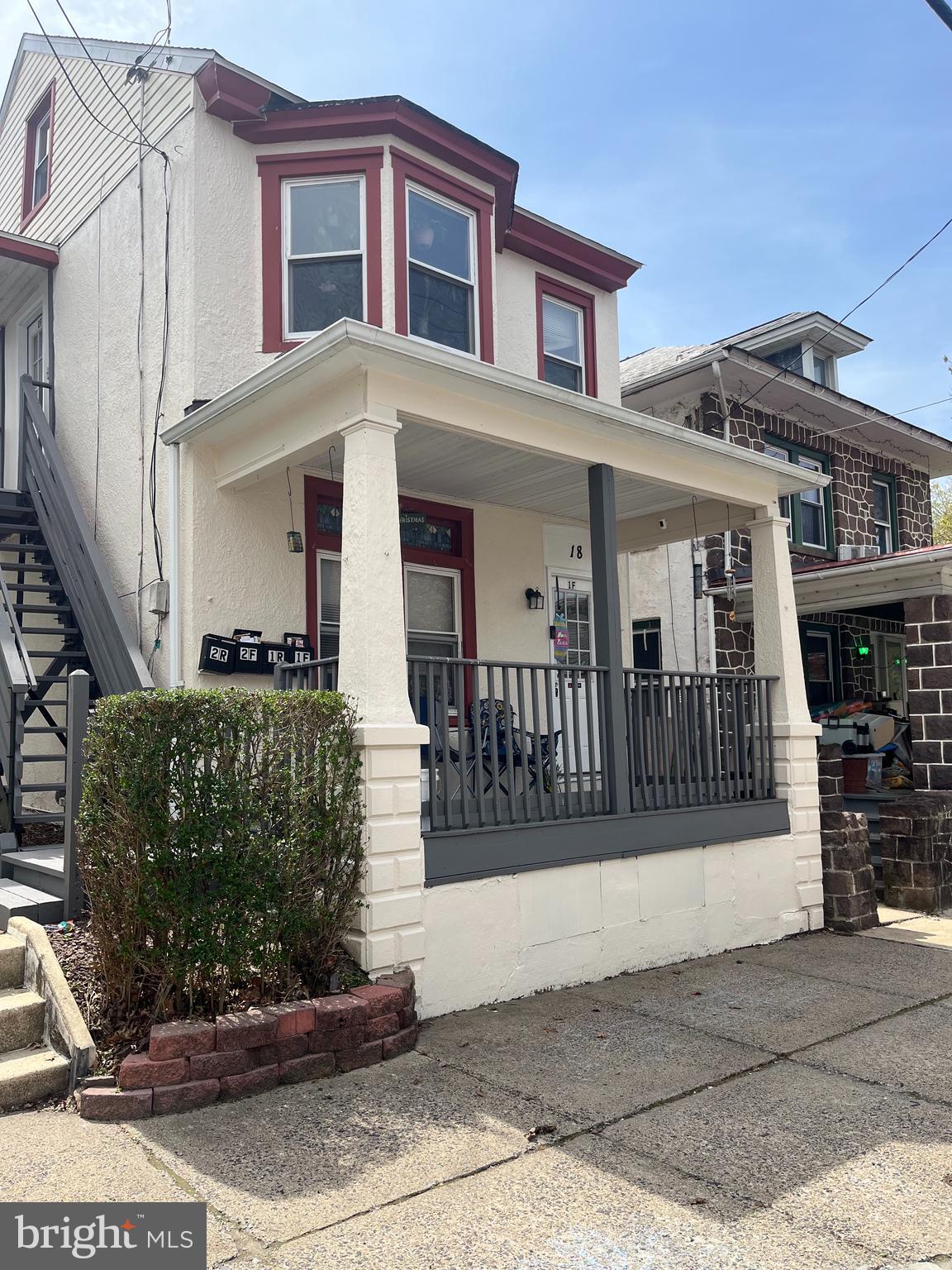 18 Chestnut St