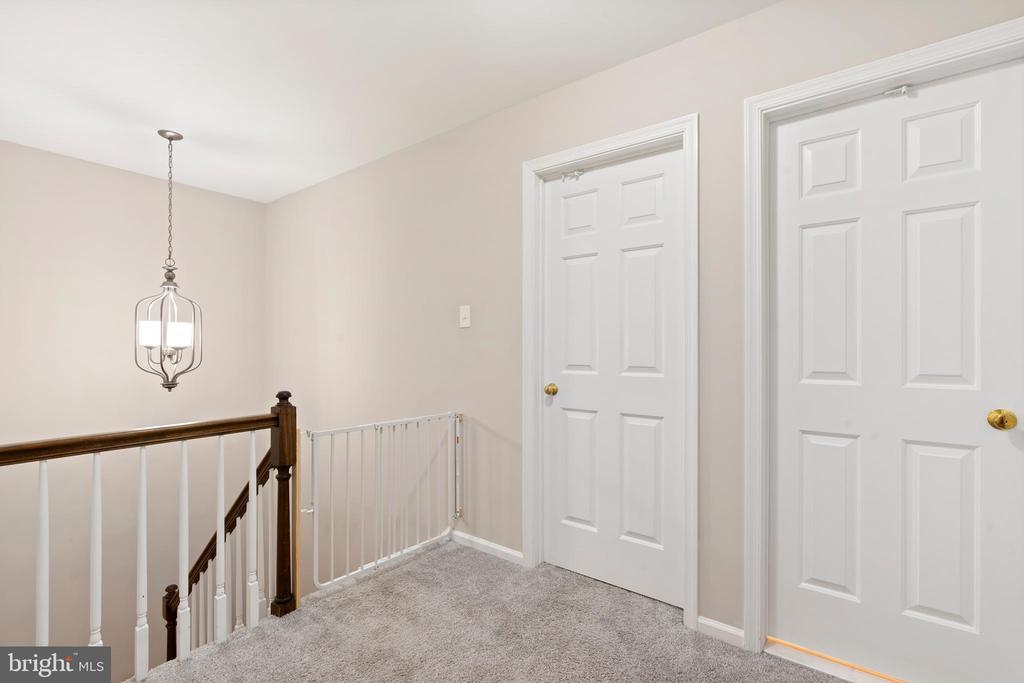 110 Bridle Ln