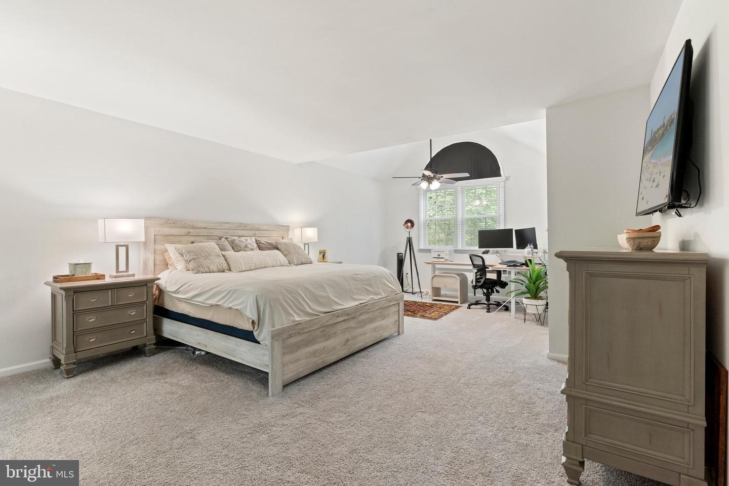 110 Bridle Ln