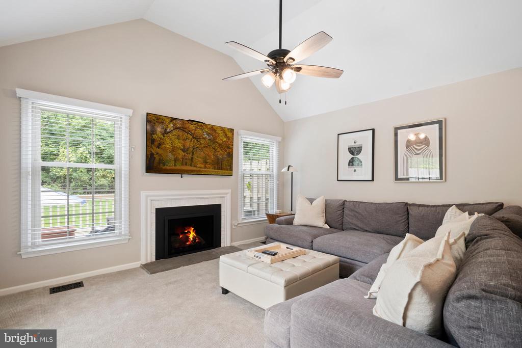 110 Bridle Ln