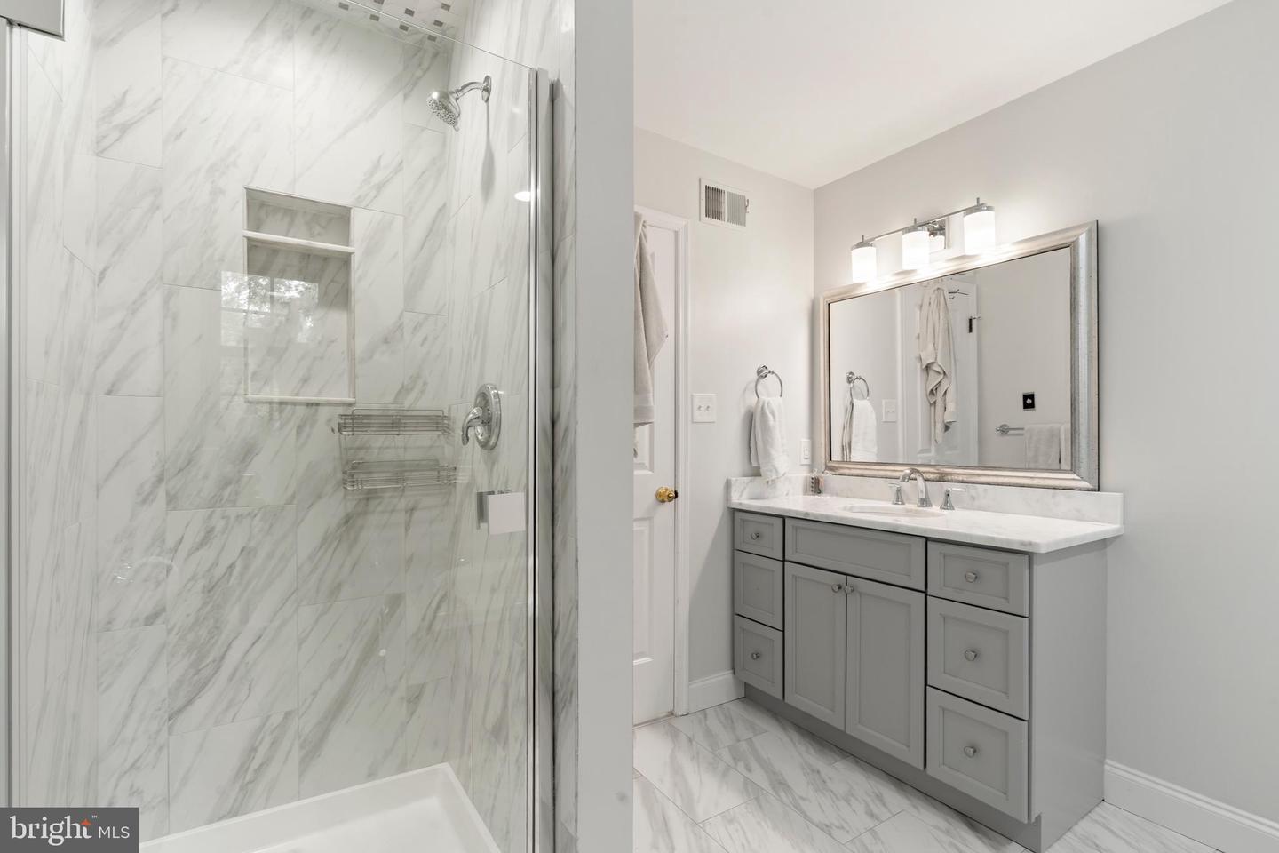110 Bridle Ln