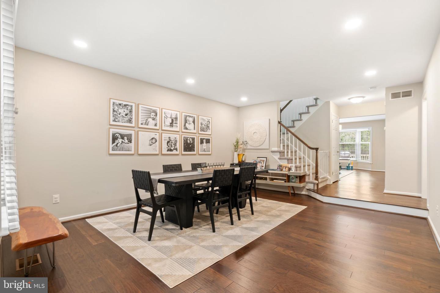 110 Bridle Ln