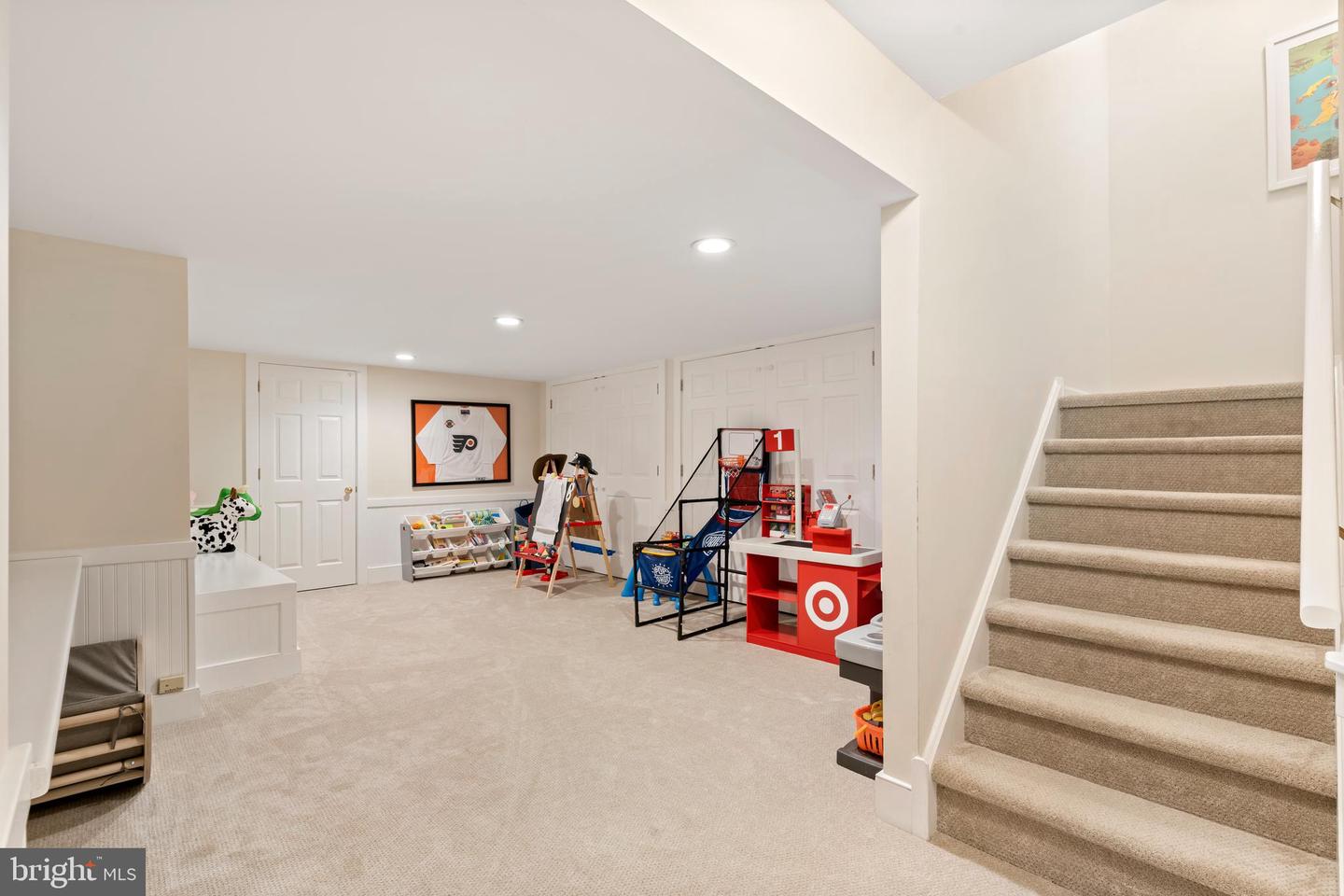 110 Bridle Ln