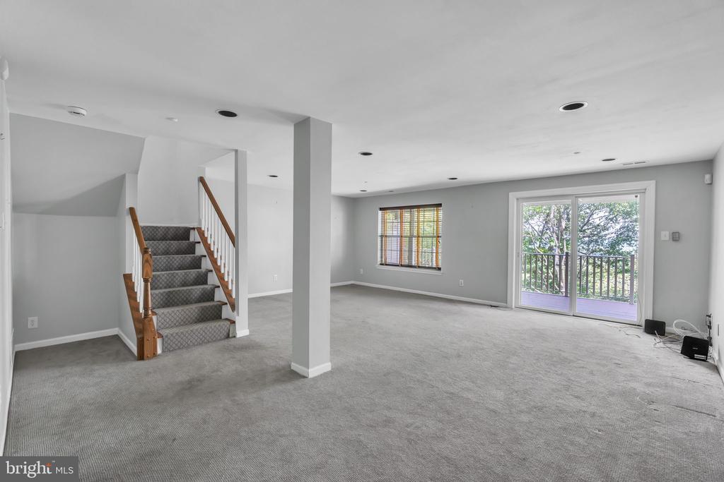 192 LEMONTON WAY