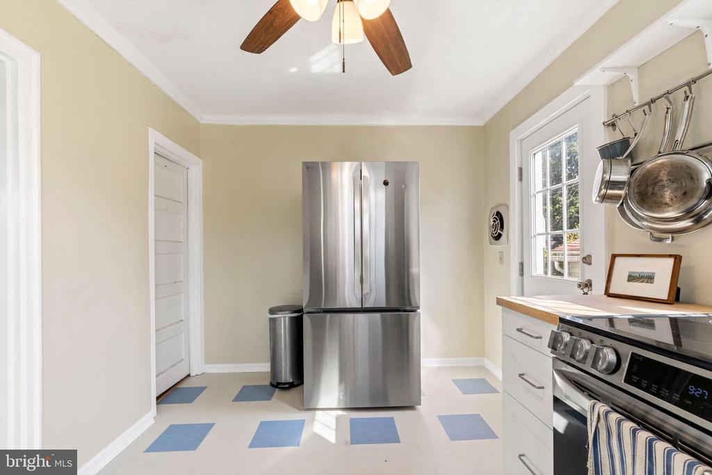 225 TRENT RD