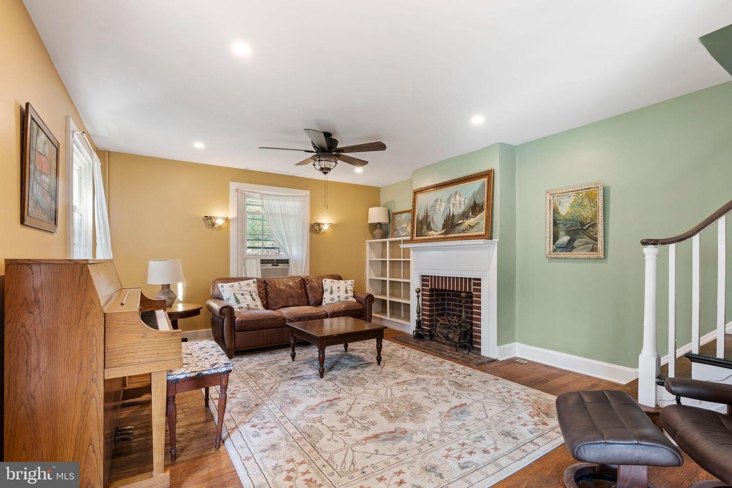 225 TRENT RD