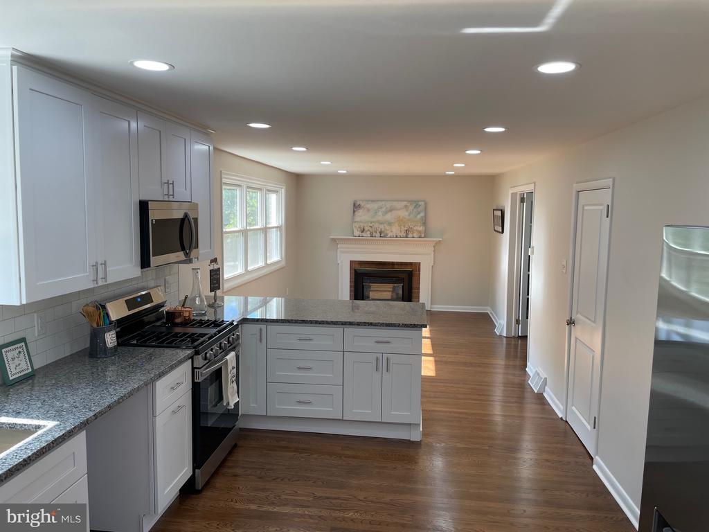 732 HIDDEN VALLEY ROAD
