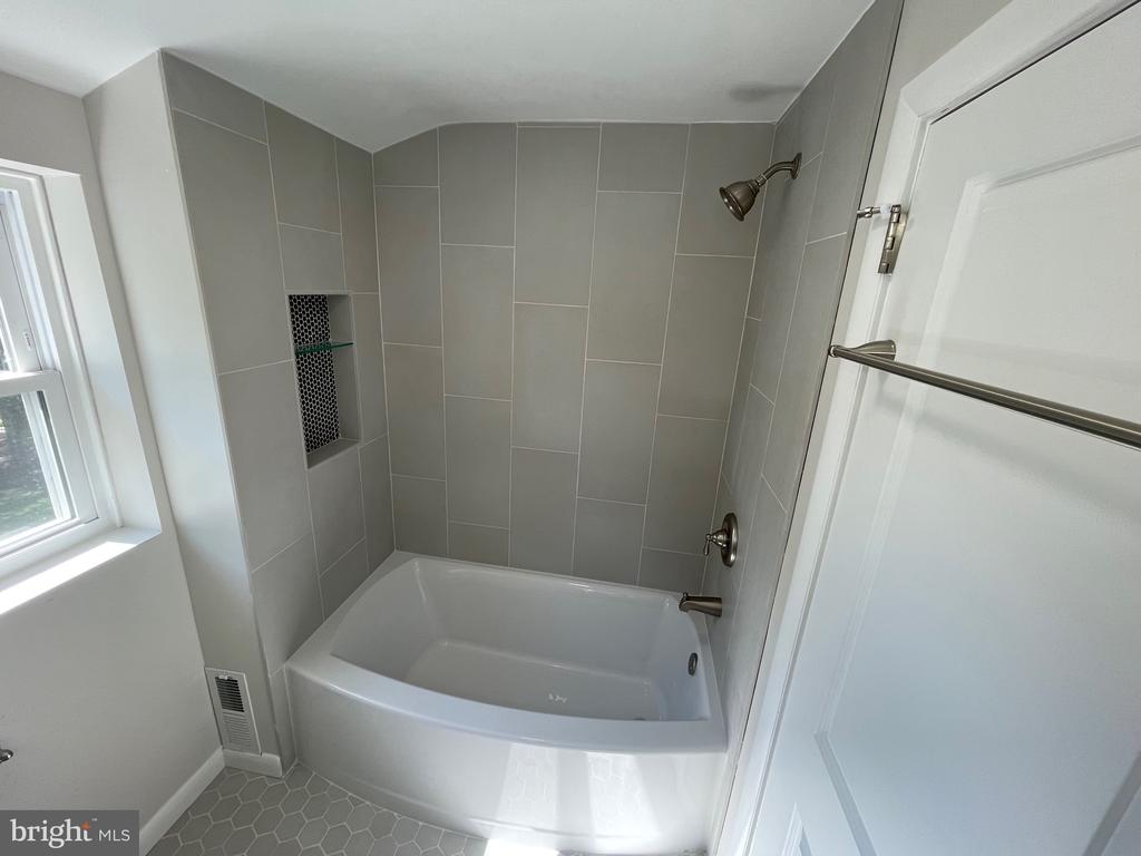 732 HIDDEN VALLEY ROAD