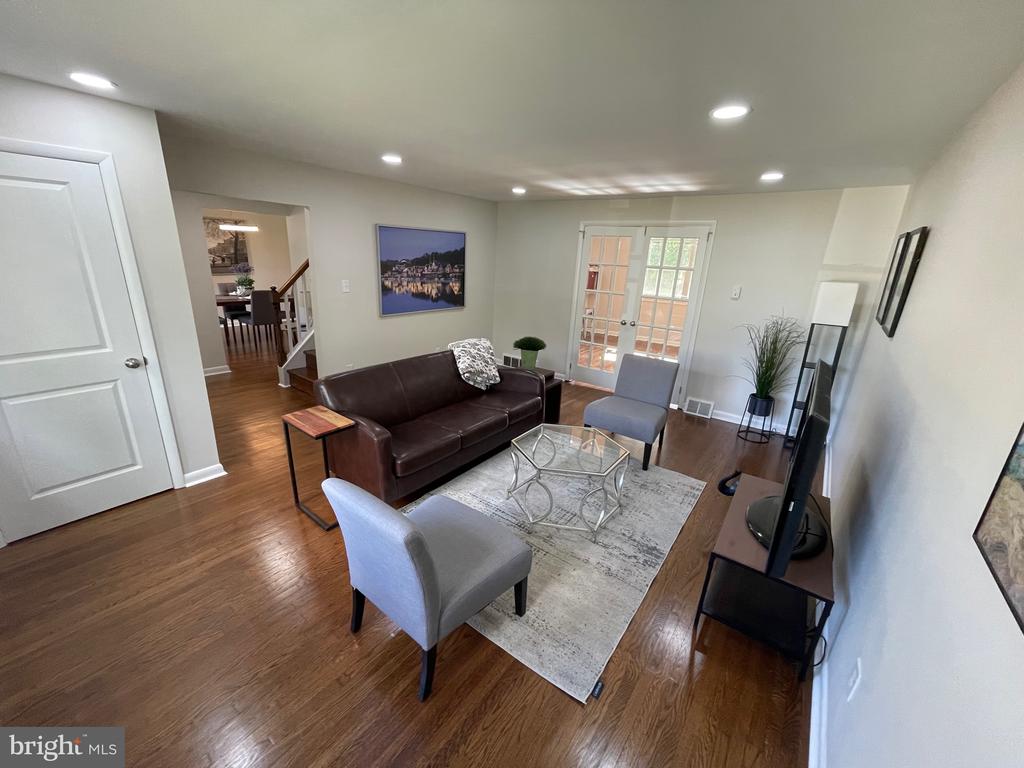 732 HIDDEN VALLEY ROAD