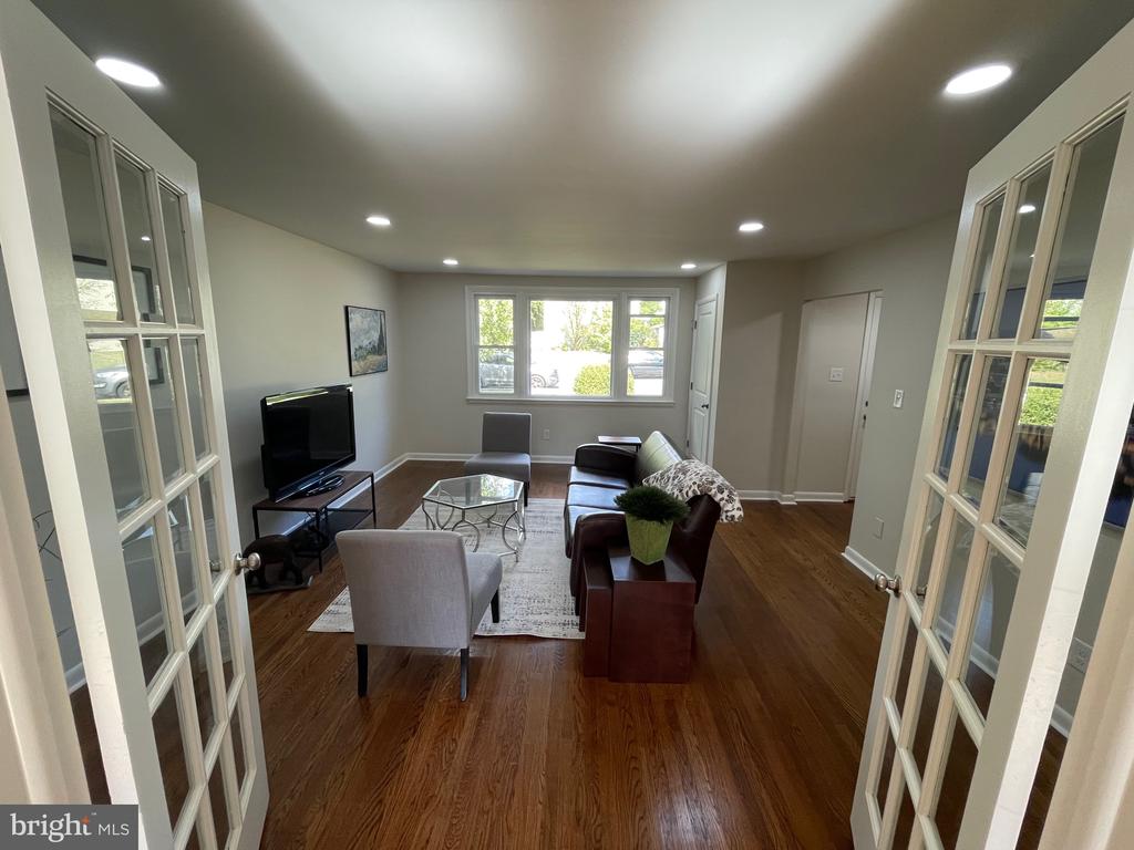 732 HIDDEN VALLEY ROAD