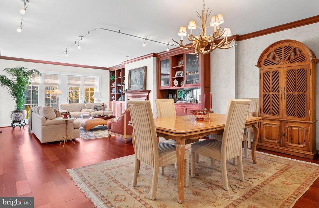 190 PRESIDENTIAL BOULEVARD Unit: 709