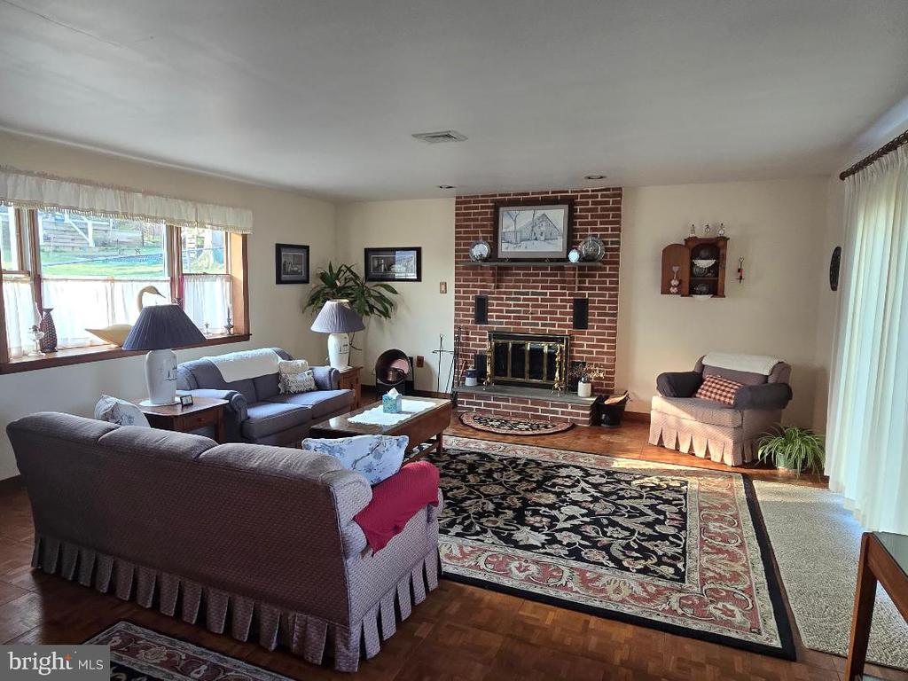 616 BEECHWOOD ROAD