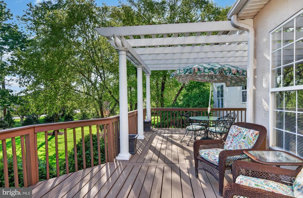 705 LAKE DRIVE
