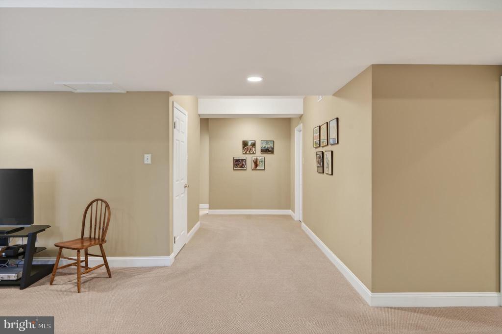 705 LAKE DRIVE
