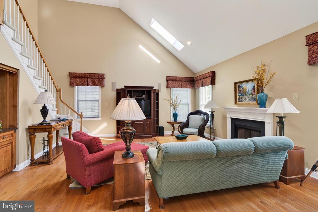 705 LAKE DRIVE