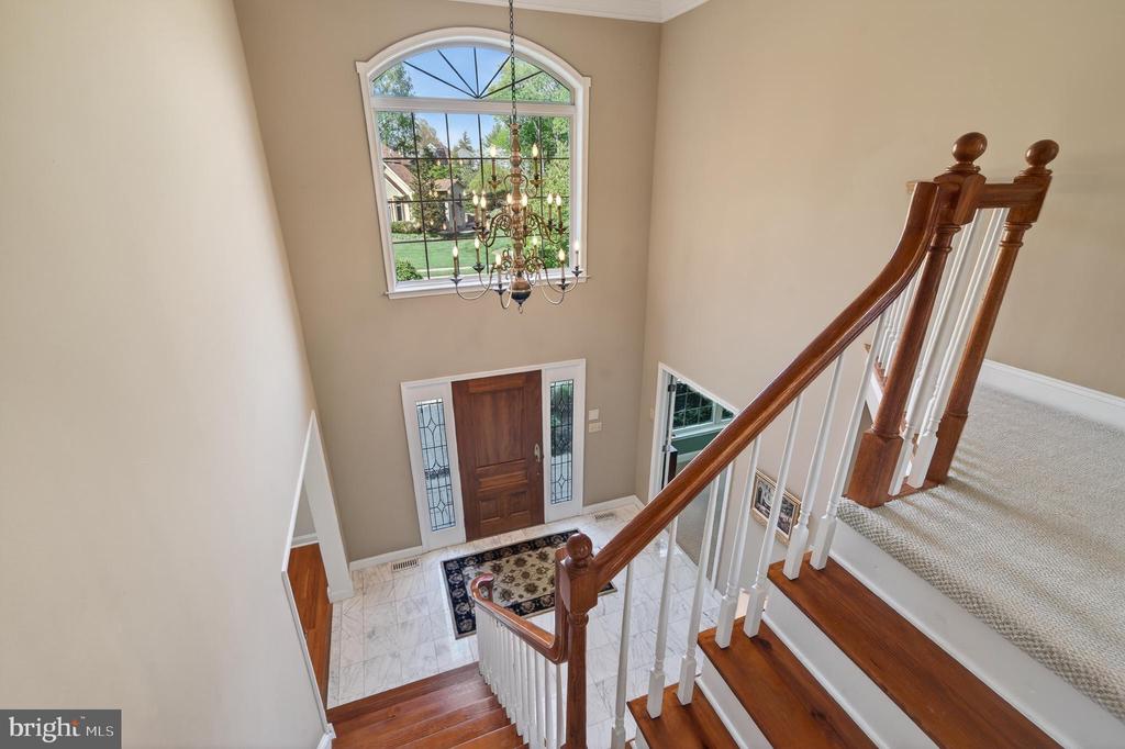 705 LAKE DRIVE