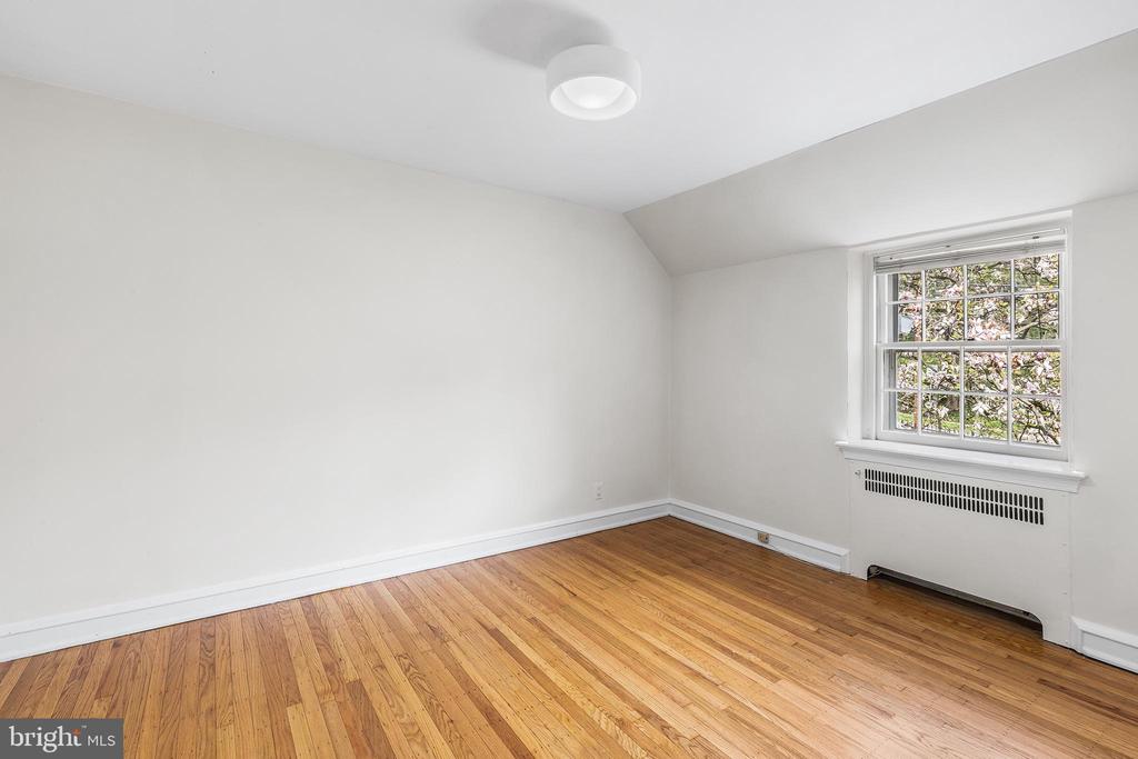 86 E PRINCETON ROAD