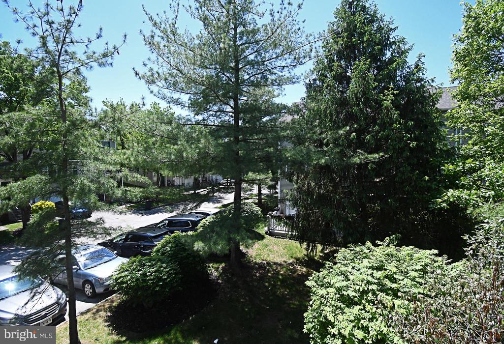 601 BRENTWOOD COURT