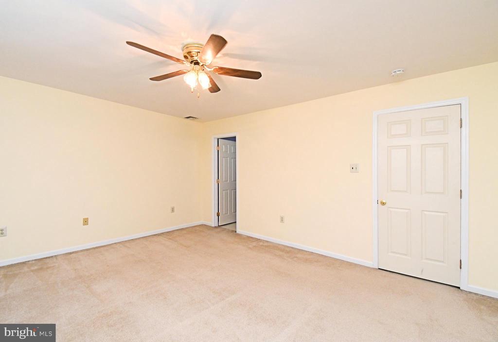 601 BRENTWOOD COURT