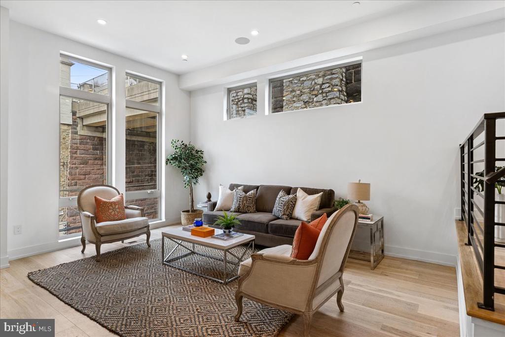 231 SHURS LANE