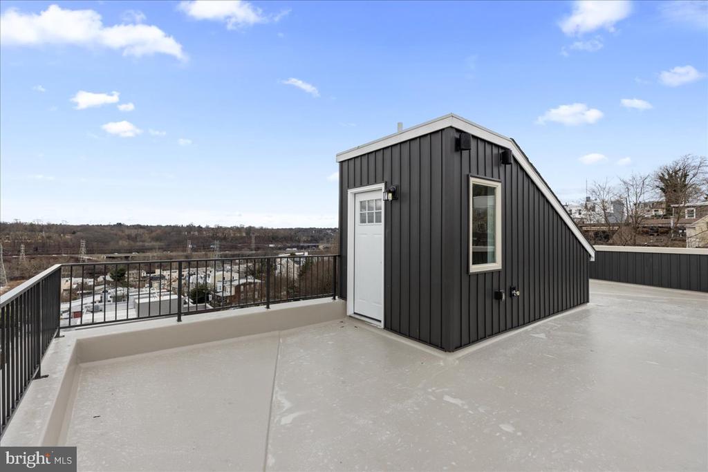 231 SHURS LANE