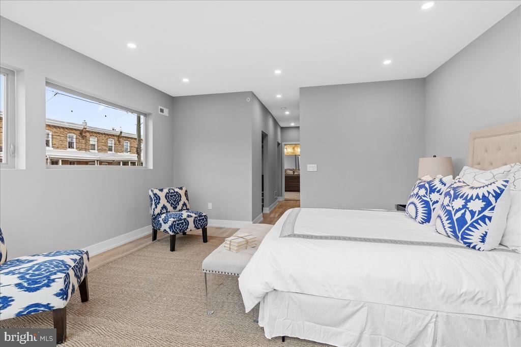 231 SHURS LANE