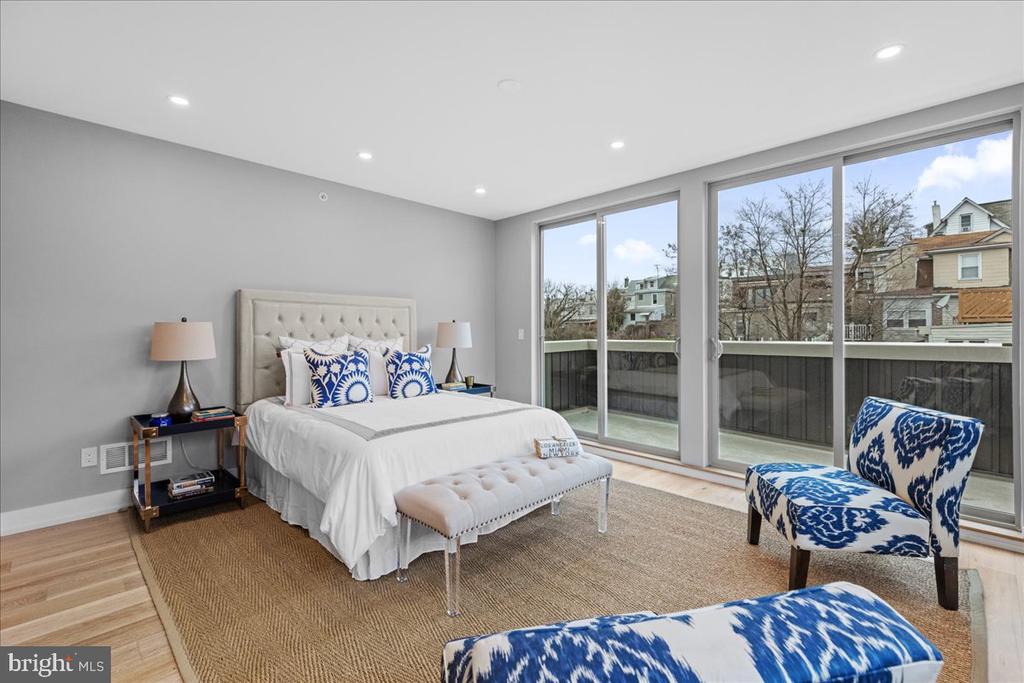 231 SHURS LANE